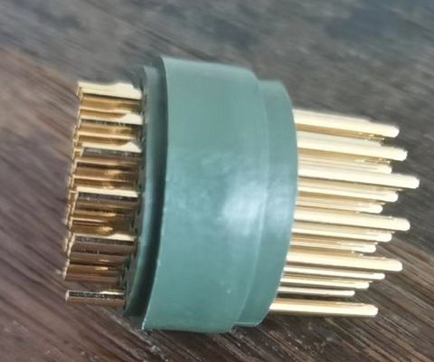 ماكينة تصنيع الموصلات الخاصة ماكينة قولبة حقن الطاولة الدوارة العمودية 120 طن