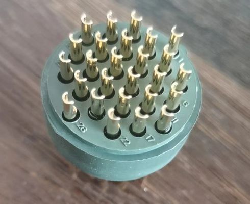 ماكينة تصنيع الموصلات الخاصة ماكينة قولبة حقن الطاولة الدوارة العمودية 120 طن